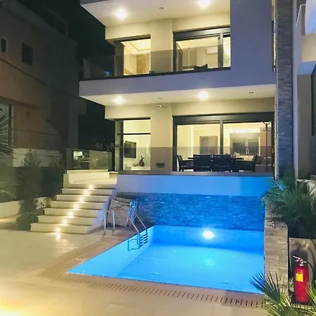 Breeze 1 Villa